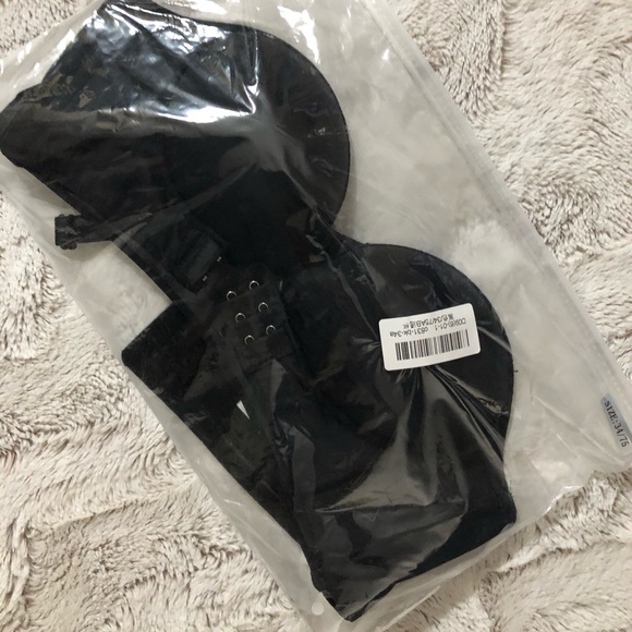 O2 Uplift Strapless Bra - Black - Picture 4 of 9